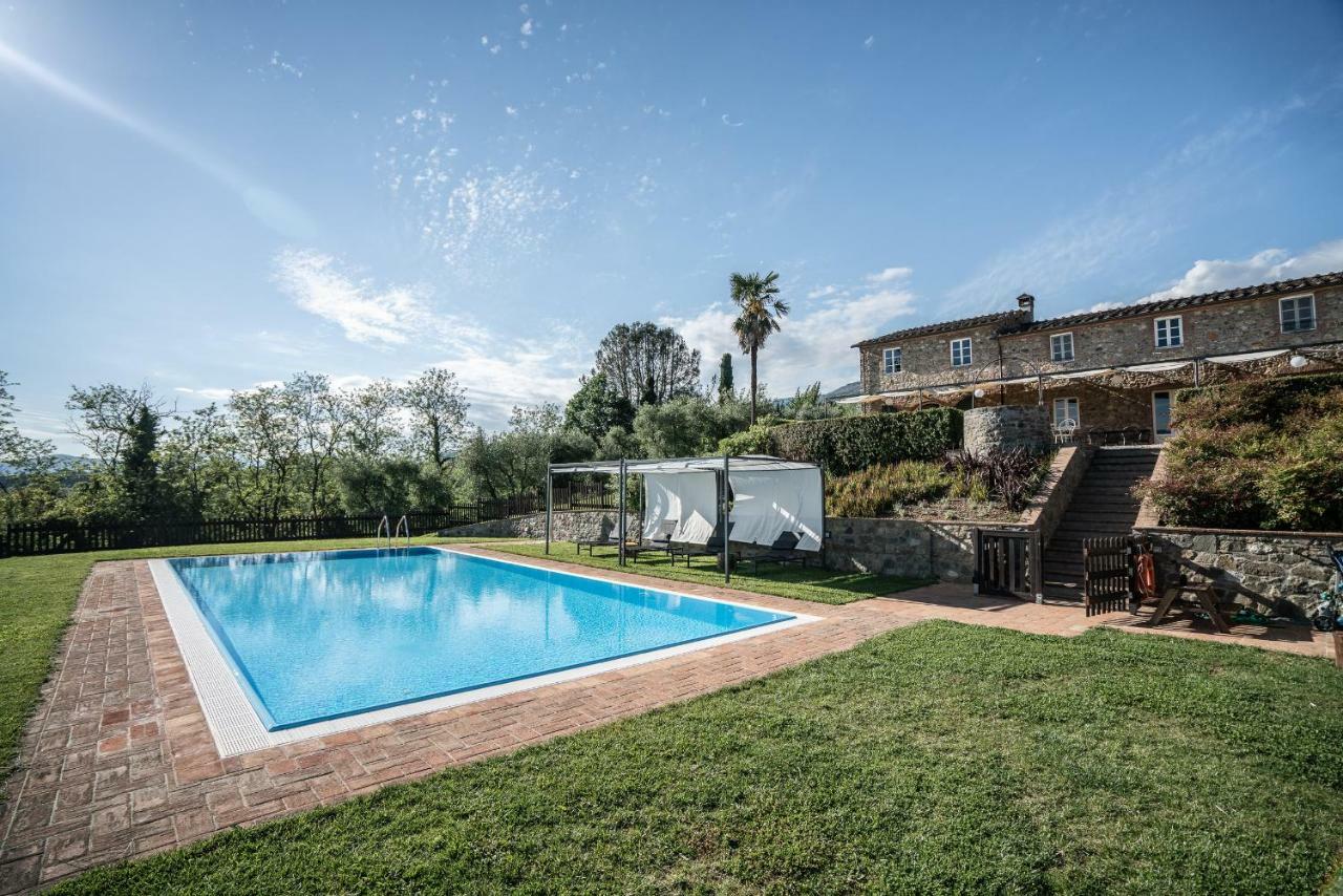 Accogliente Alloggio Con Vista E Piscina Lucca Exterior photo